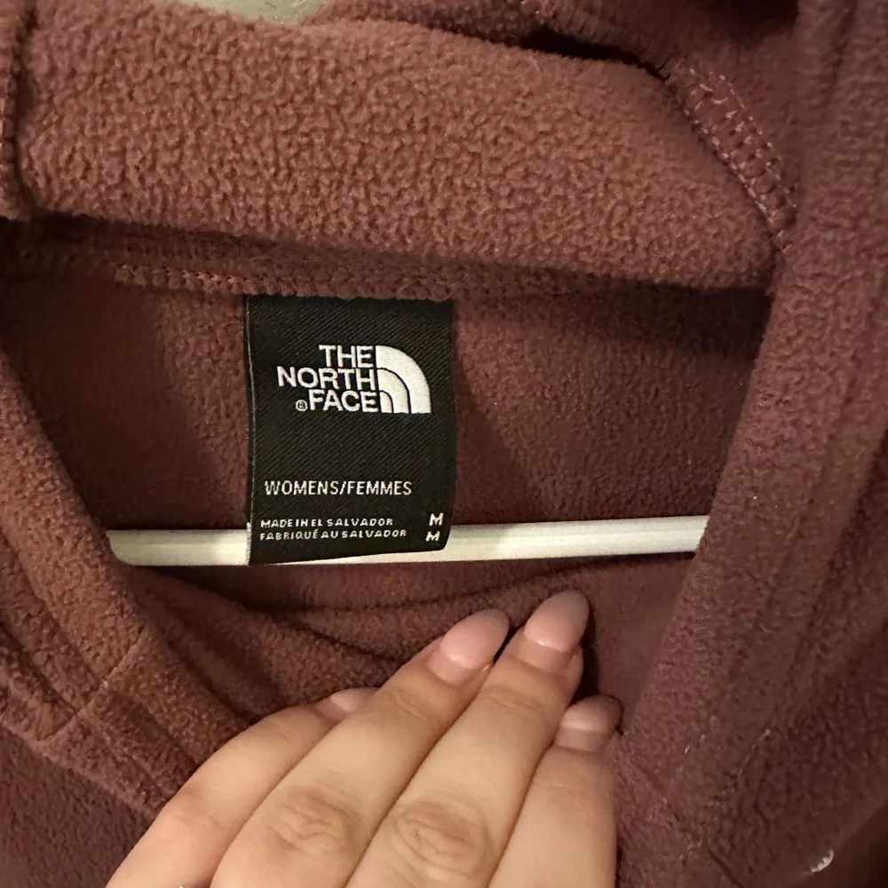North face pullover - Picture 3 of 3